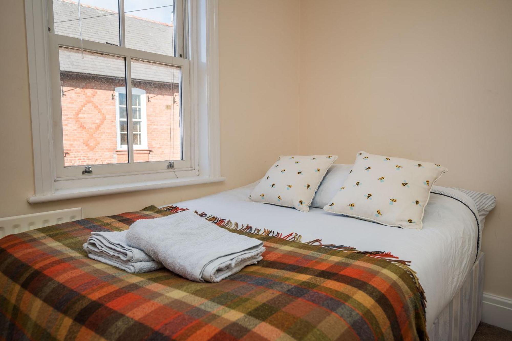 Spacious, 3 Bed House For 6 In Central Chester 호텔 외부 사진