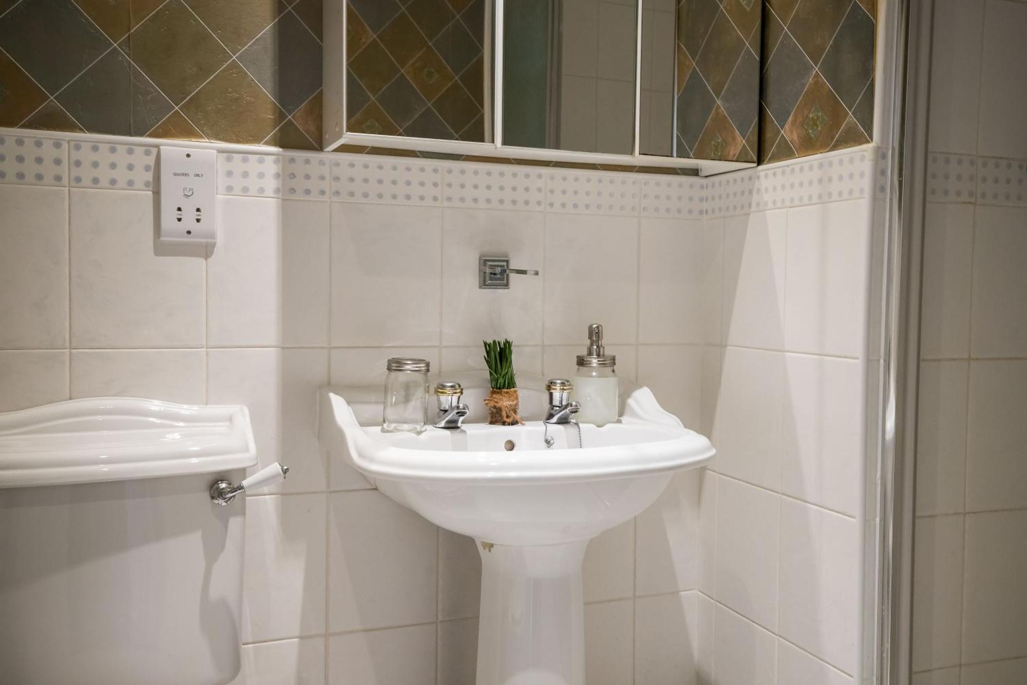 Spacious, 3 Bed House For 6 In Central Chester 호텔 외부 사진