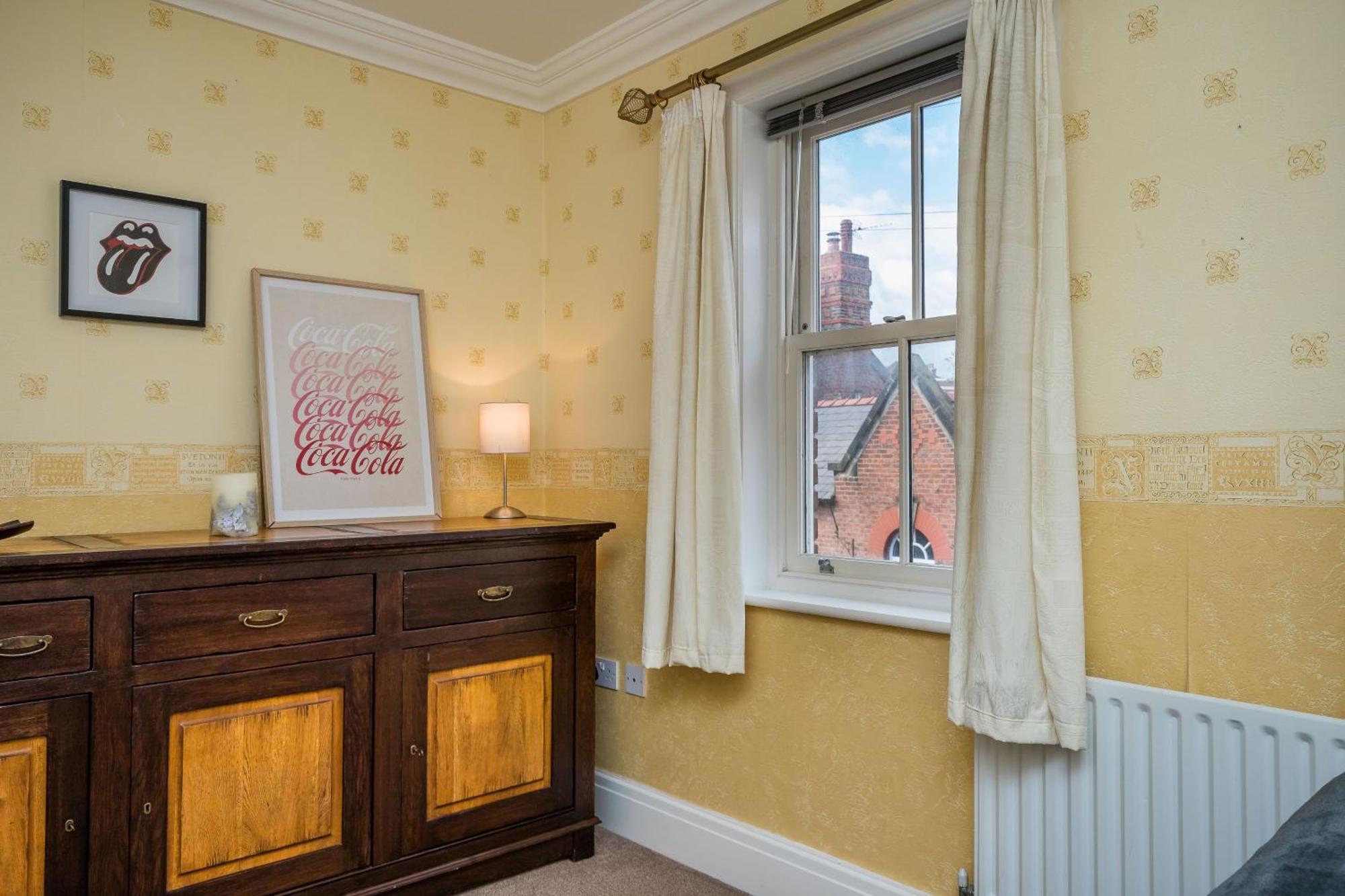 Spacious, 3 Bed House For 6 In Central Chester 호텔 외부 사진