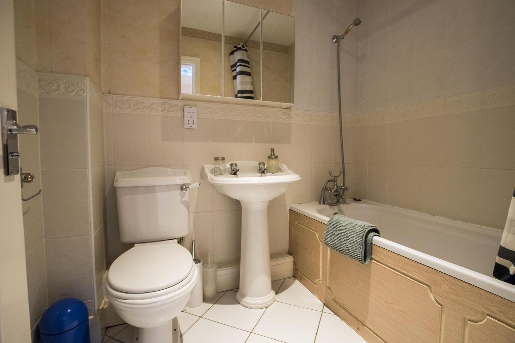 Spacious, 3 Bed House For 6 In Central Chester 호텔 외부 사진
