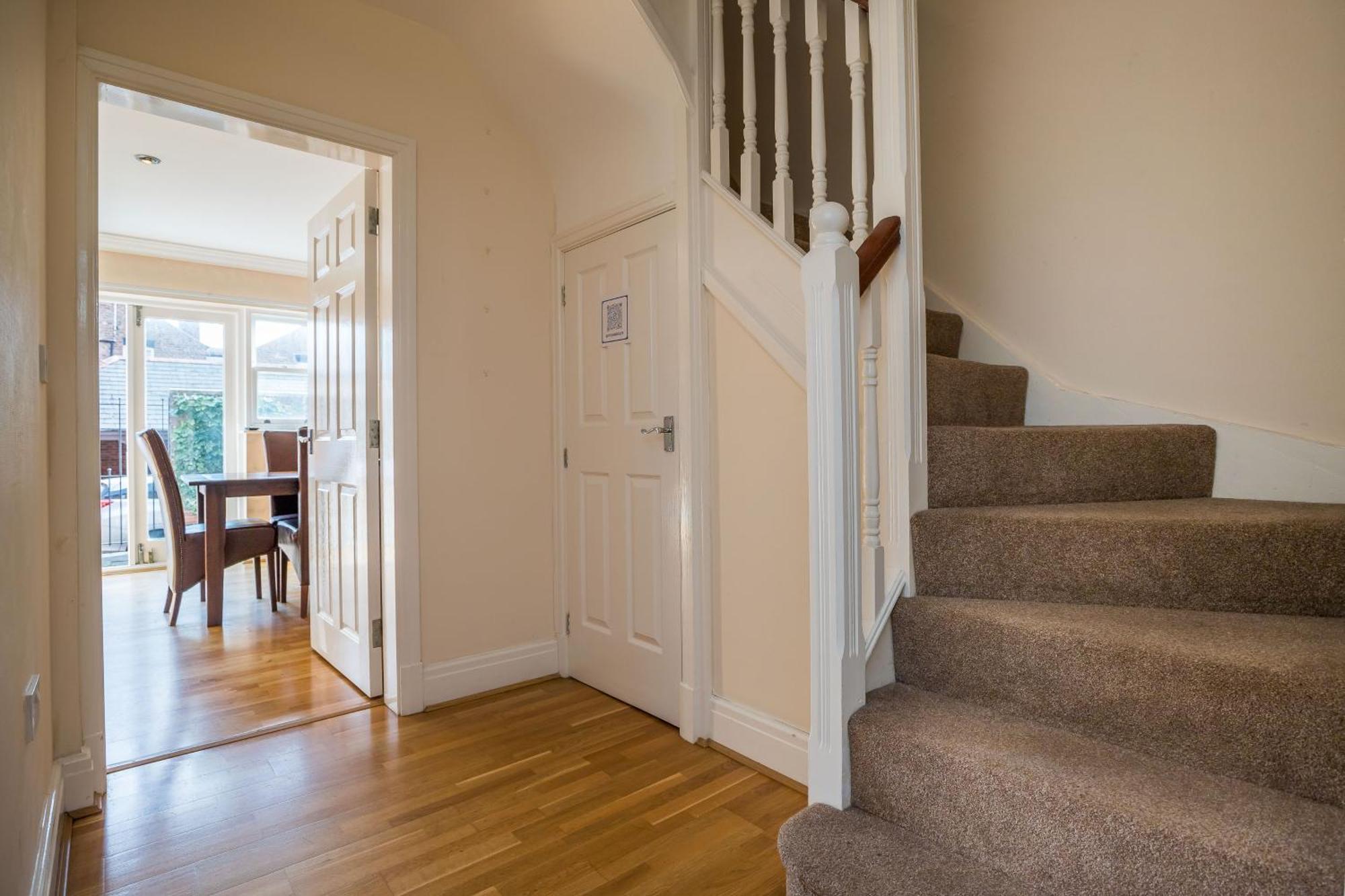 Spacious, 3 Bed House For 6 In Central Chester 호텔 외부 사진