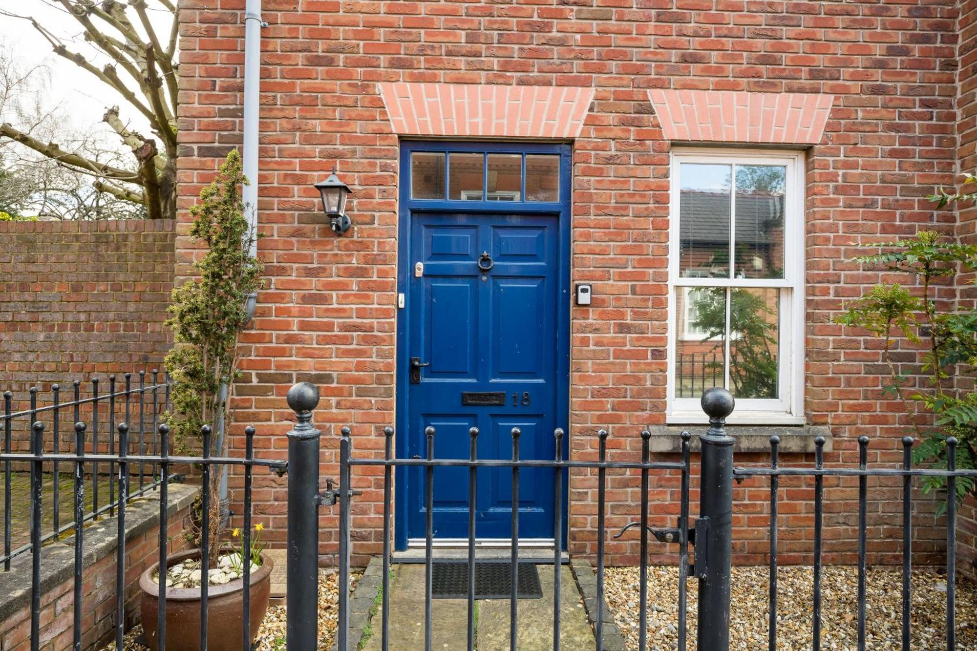 Spacious, 3 Bed House For 6 In Central Chester 호텔 외부 사진